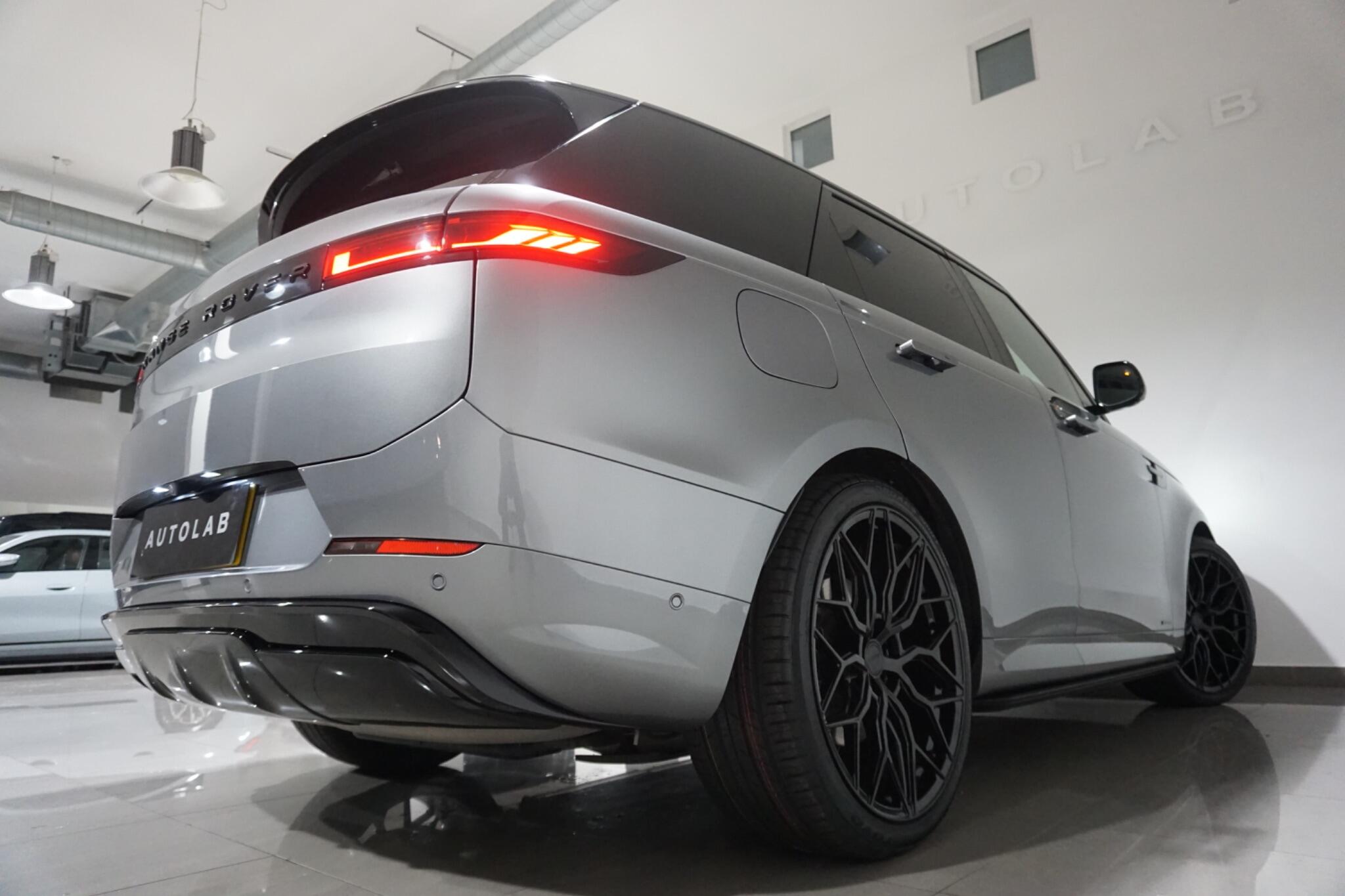 Land Rover Range Rover Sport 3.0 D300 MHEV Autobiography SUV 5dr Diesel Auto 4WD Euro 6 (s/s) (300 ps)